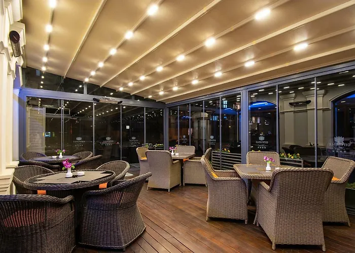 City Avenue Hotel