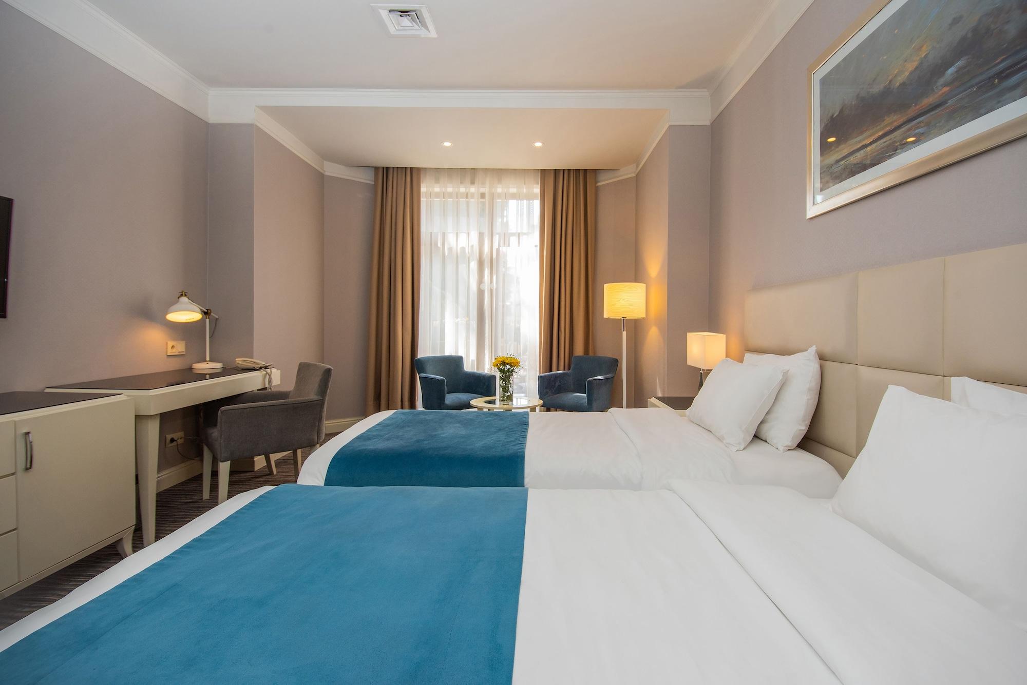 City Avenue Hotel 4*