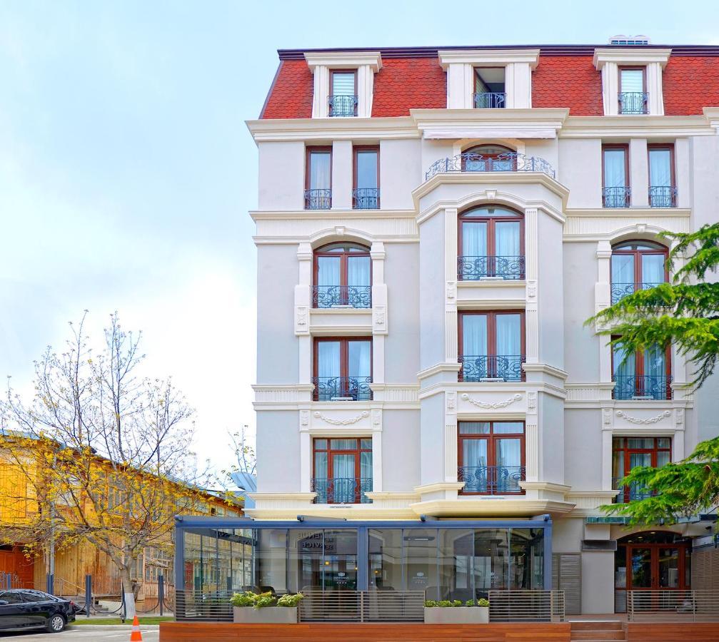 City Avenue Hotel 4*